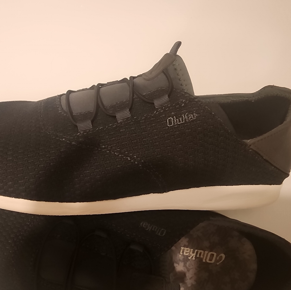 OluKai Men's Alapa Li Black Sneakers